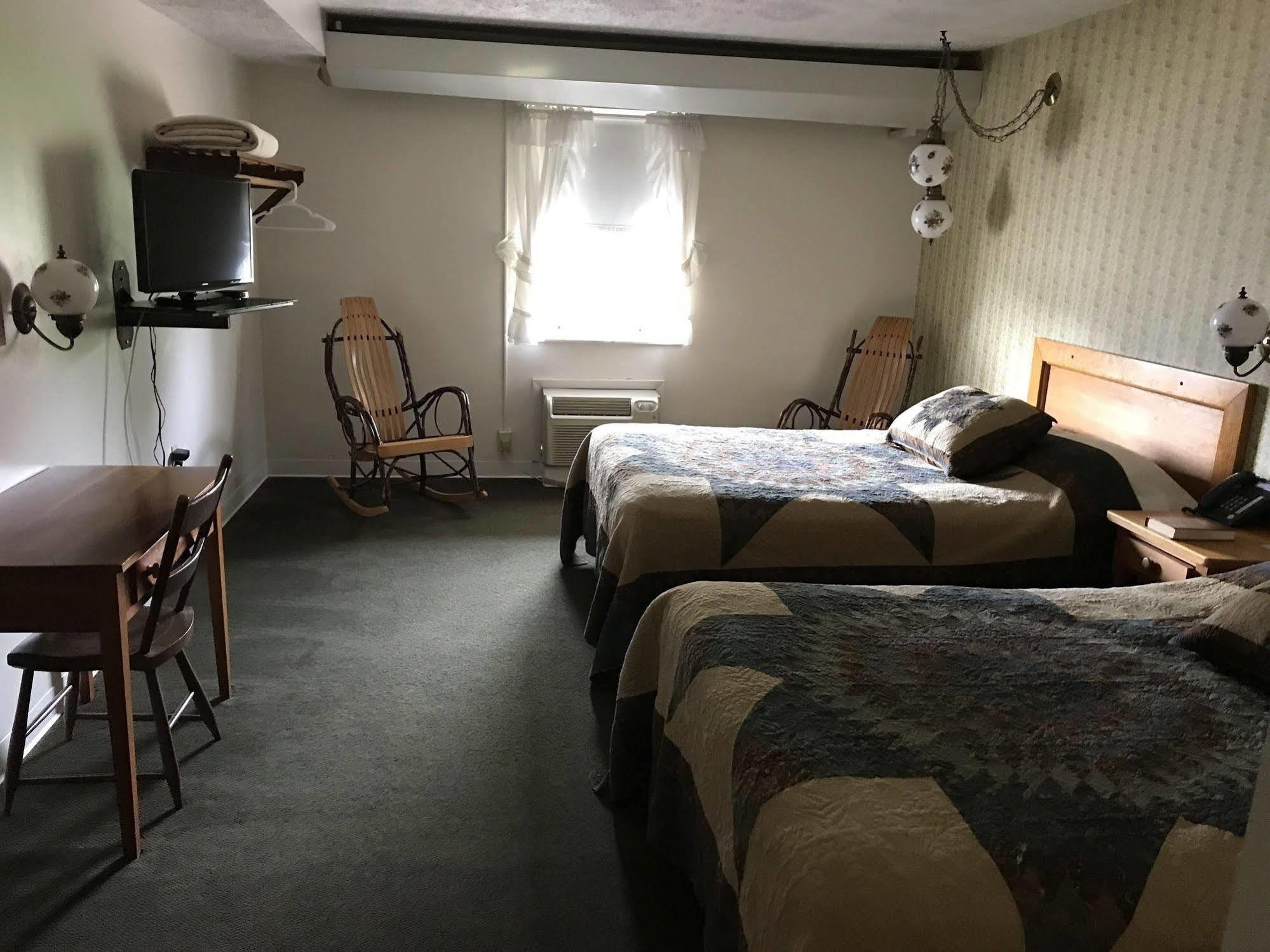 Casselman Inn Grantsville Bagian luar foto